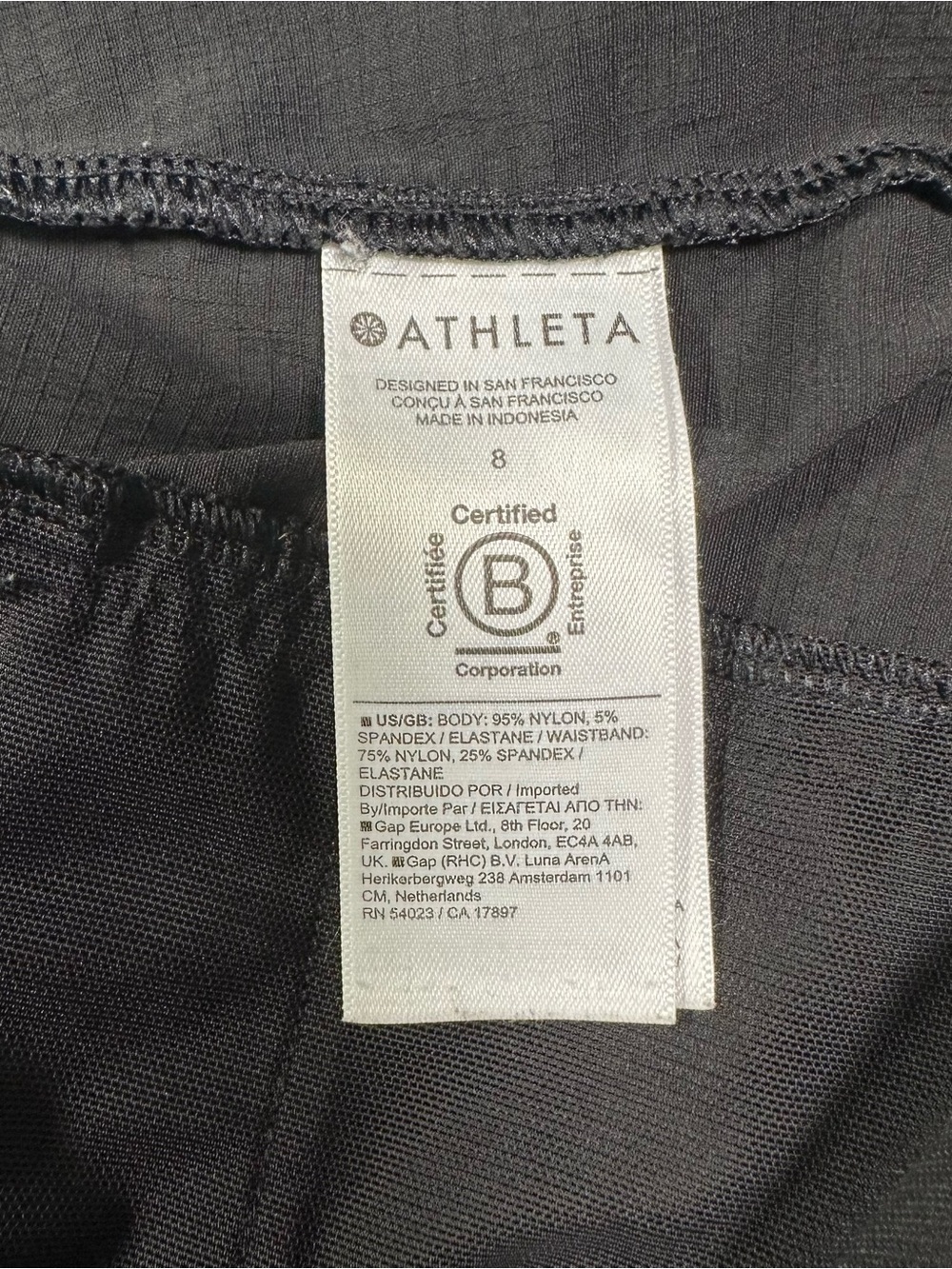 ATHLETA Trekkie North Mid-Rise Black Shorts, Size 8 - Picture 9 of 10